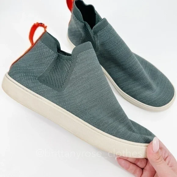 ROTHY'S The Chelsea Pull-On Knit Ankle Boot in Fog Melange - Picture 2 of 8